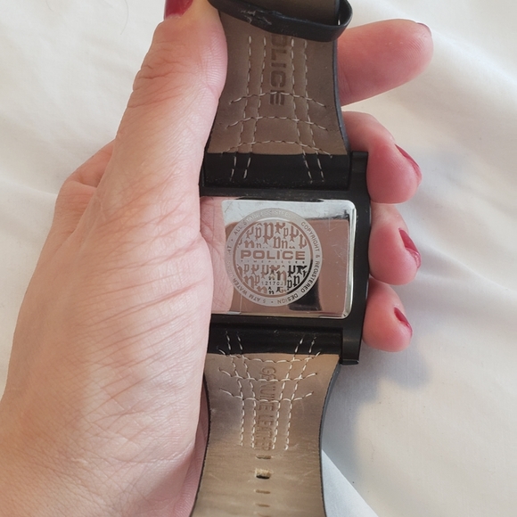 Watch - Police - Picture 3 of 3